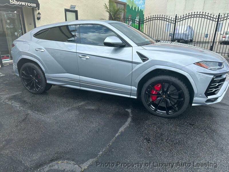 2019 Lamborghini Urus 4WD Marina Del Rey, CA