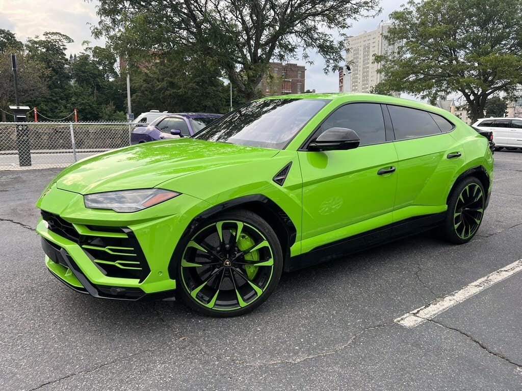 2020 Lamborghini Urus AWD Orange, MA