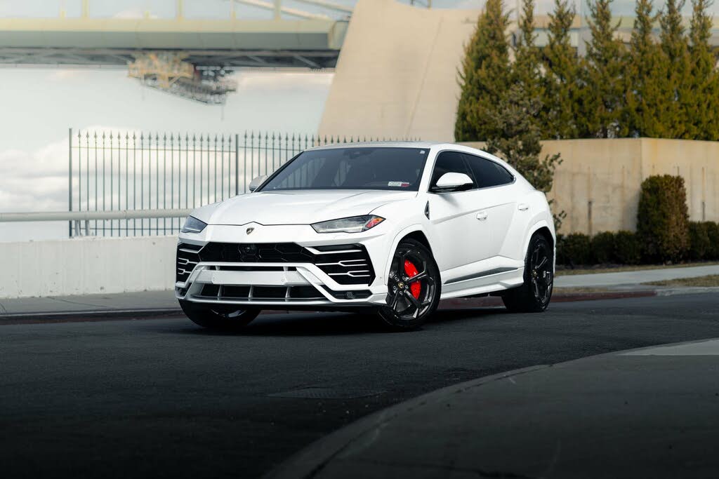 2021 Lamborghini Urus AWD Islip, NY